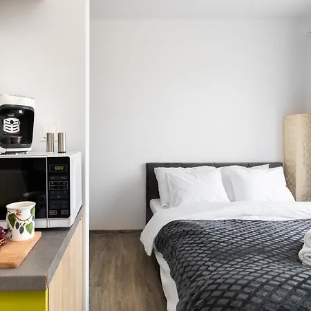 P&o Serviced - Dionizosa 华沙