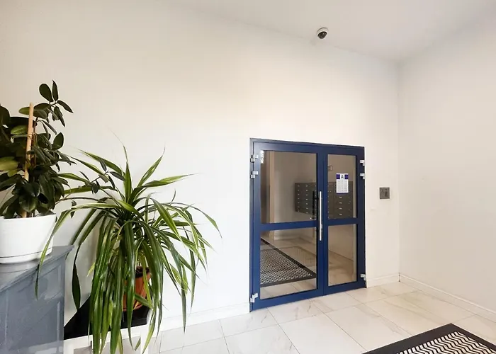 P&o Serviced - Dionizosa Appartement Varsovie