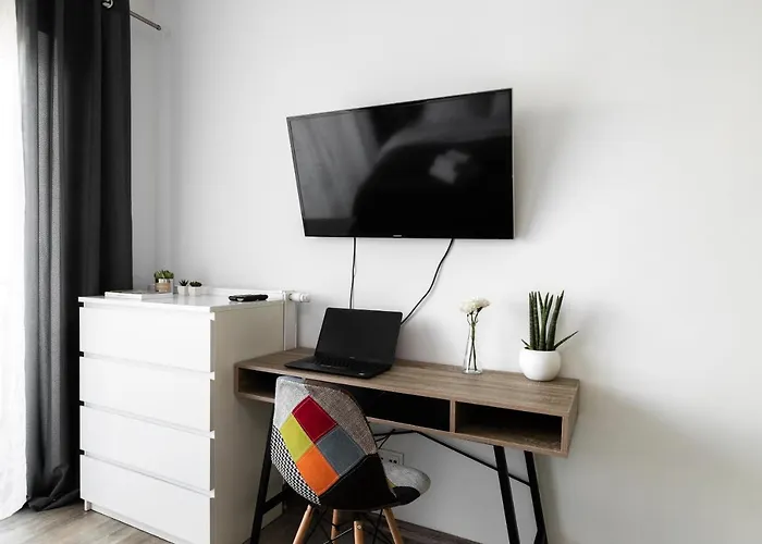 P&o Serviced - Dionizosa Apartamento Varsovia